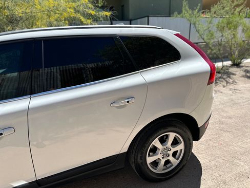 Used 2011 Volvo XC60 3.2 image 8