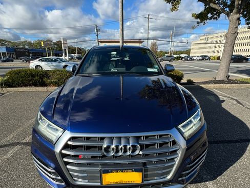 Used 2018 Audi SQ5 Premium Plus w/ Navigation Package image 3