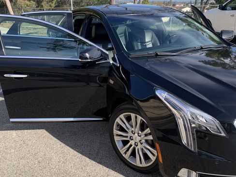 Used 2018 Cadillac XTS Luxury image 4