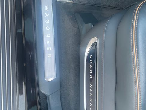 Used 2022 Jeep Grand Wagoneer Series II w/ Convenience Group III image 16