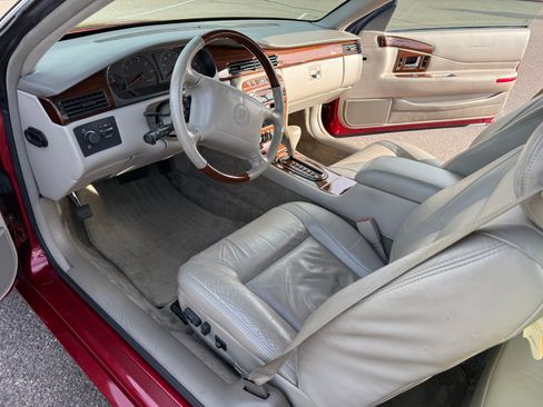 Used 2002 Cadillac Eldorado ESC w/ Preffered Equipment Group image 12