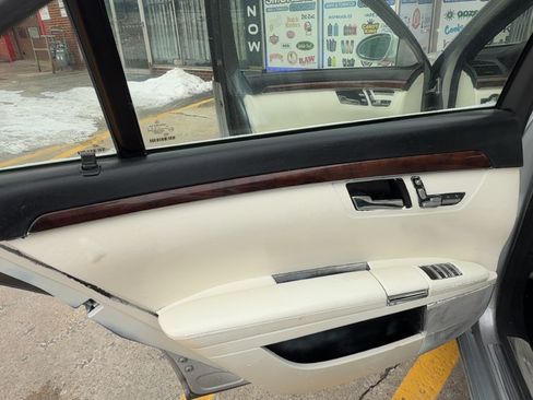 Used 2007 Mercedes-Benz S 550 image 6