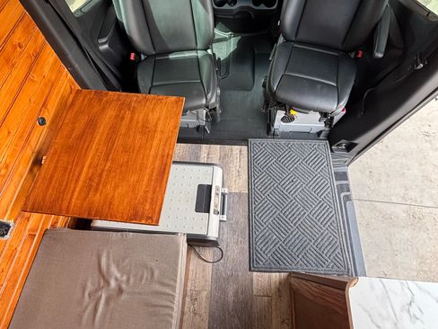 Used 2022 Mercedes-Benz Sprinter 2500 image 14