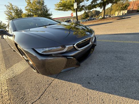 Used 2019 BMW i8 Roadster image 21