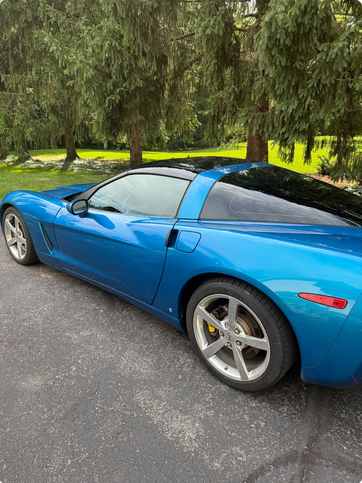 Used 2008 Chevrolet Corvette Coupe w/ Preferred Equipment Group RWD image 4