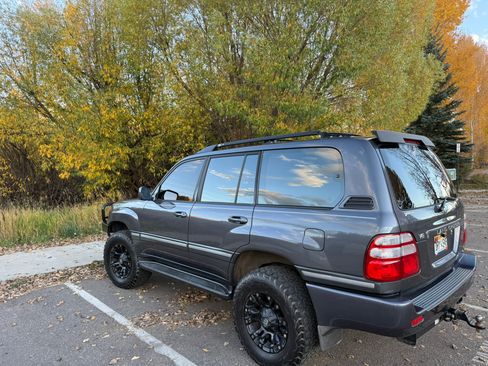 Used 2003 Toyota Land Cruiser image 11