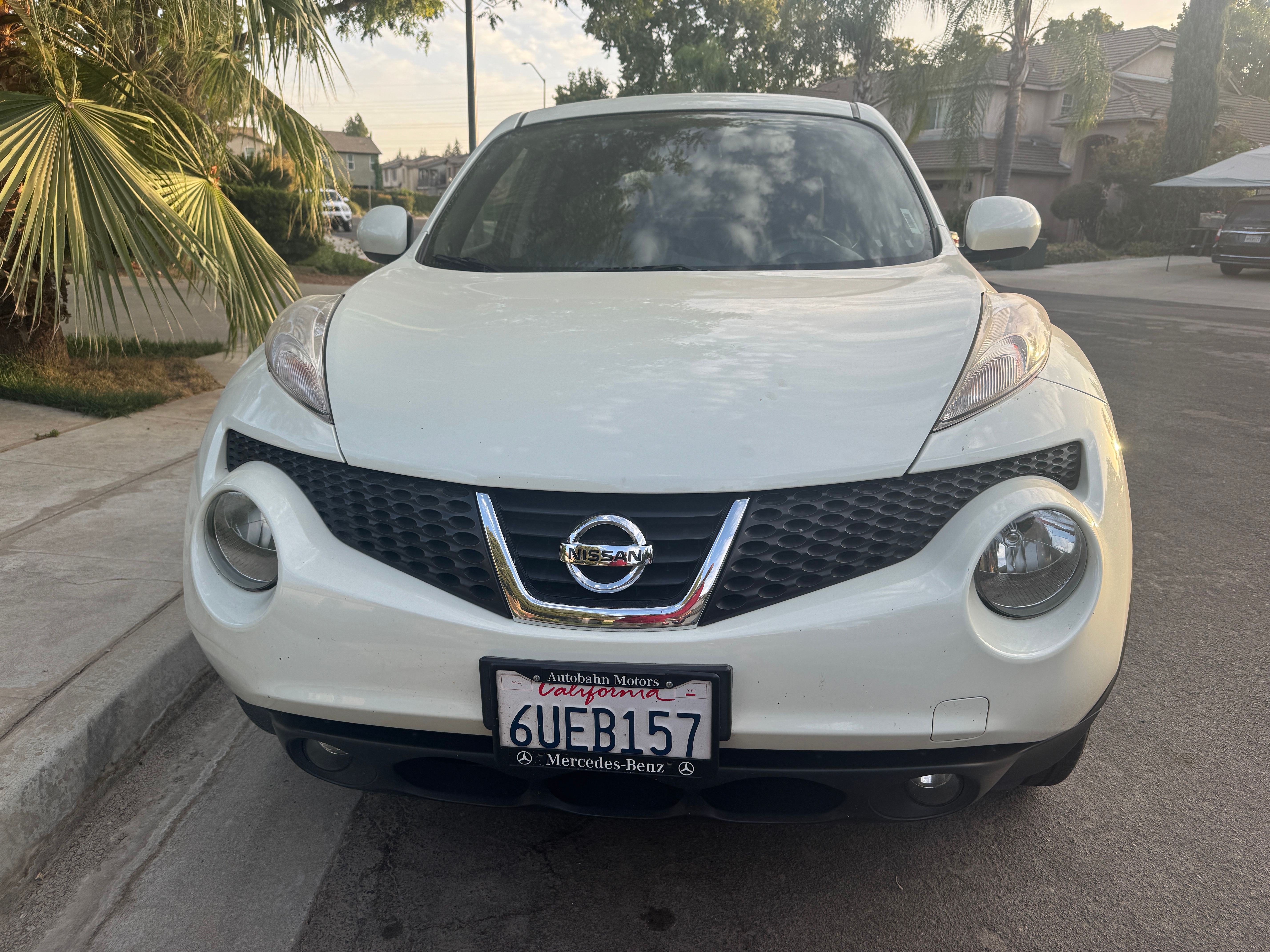 Used 2012 Nissan Juke SL FWD image 2