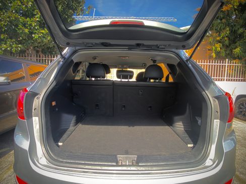 Used 2012 Hyundai Tucson GLS FWD image 11