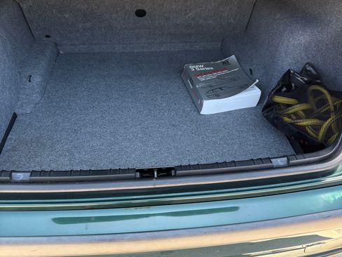 Used 1999 BMW 323i Sedan image 4