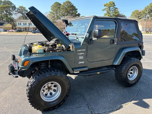 Used 2003 Jeep Wrangler Sahara image 1