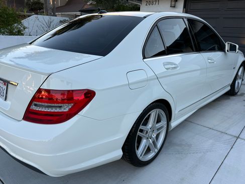Used 2012 Mercedes-Benz C 250 Sedan image 8