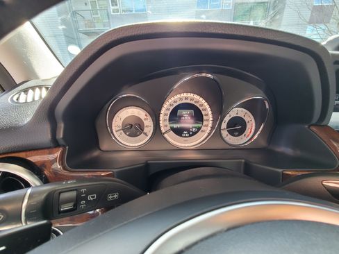 Used 2013 Mercedes-Benz GLK 350 4MATIC image 17