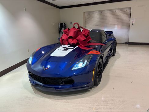 Used 2019 Chevrolet Corvette Grand Sport RWD image 17