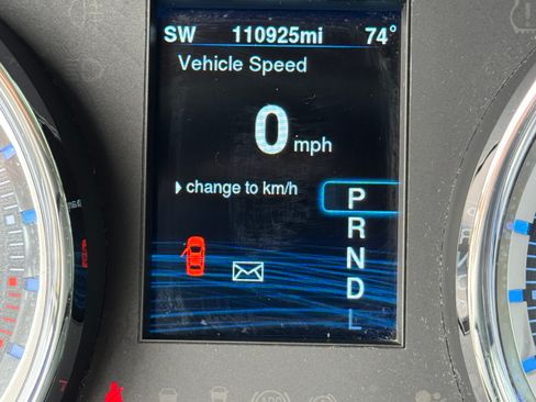 Used 2014 Chrysler 300 AWD w/ Driver Convenience Group image 14