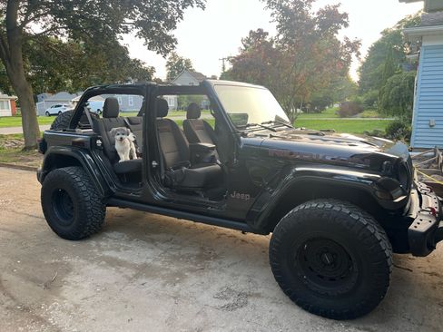 Used 2021 Jeep Wrangler Unlimited Rubicon image 9