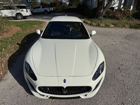 Used 2014 Maserati GranTurismo Sport image 2
