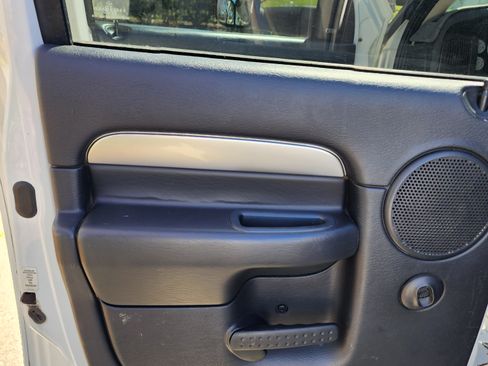 Used 2004 Dodge Ram 3500 Truck SLT w/ Sport Appearance Group image 22