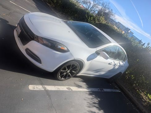 Used 2016 Dodge Dart SE w/ Convenience Group image 2