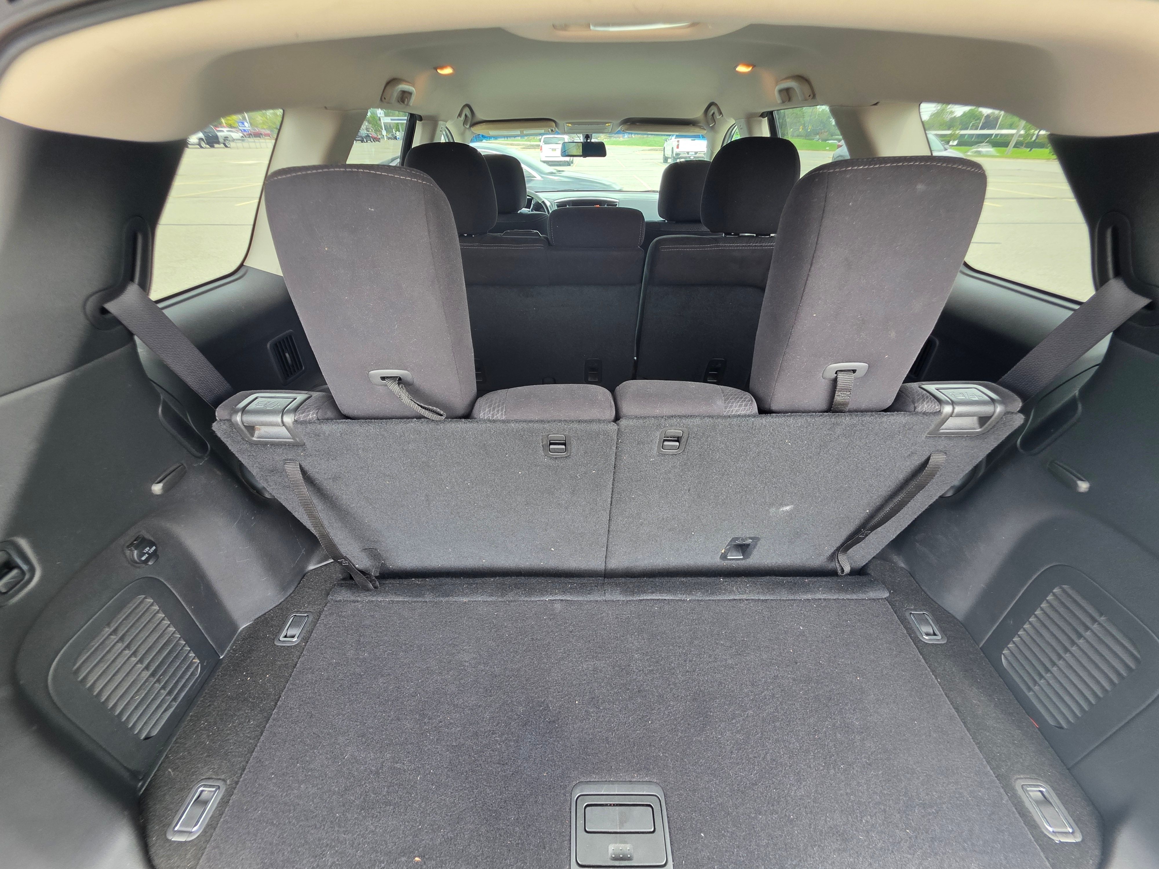 Used 2013 Nissan Pathfinder S AWD/4WD image 8