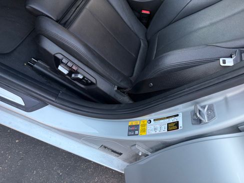 Used 2018 BMW 330e w/ Convenience Package image 9