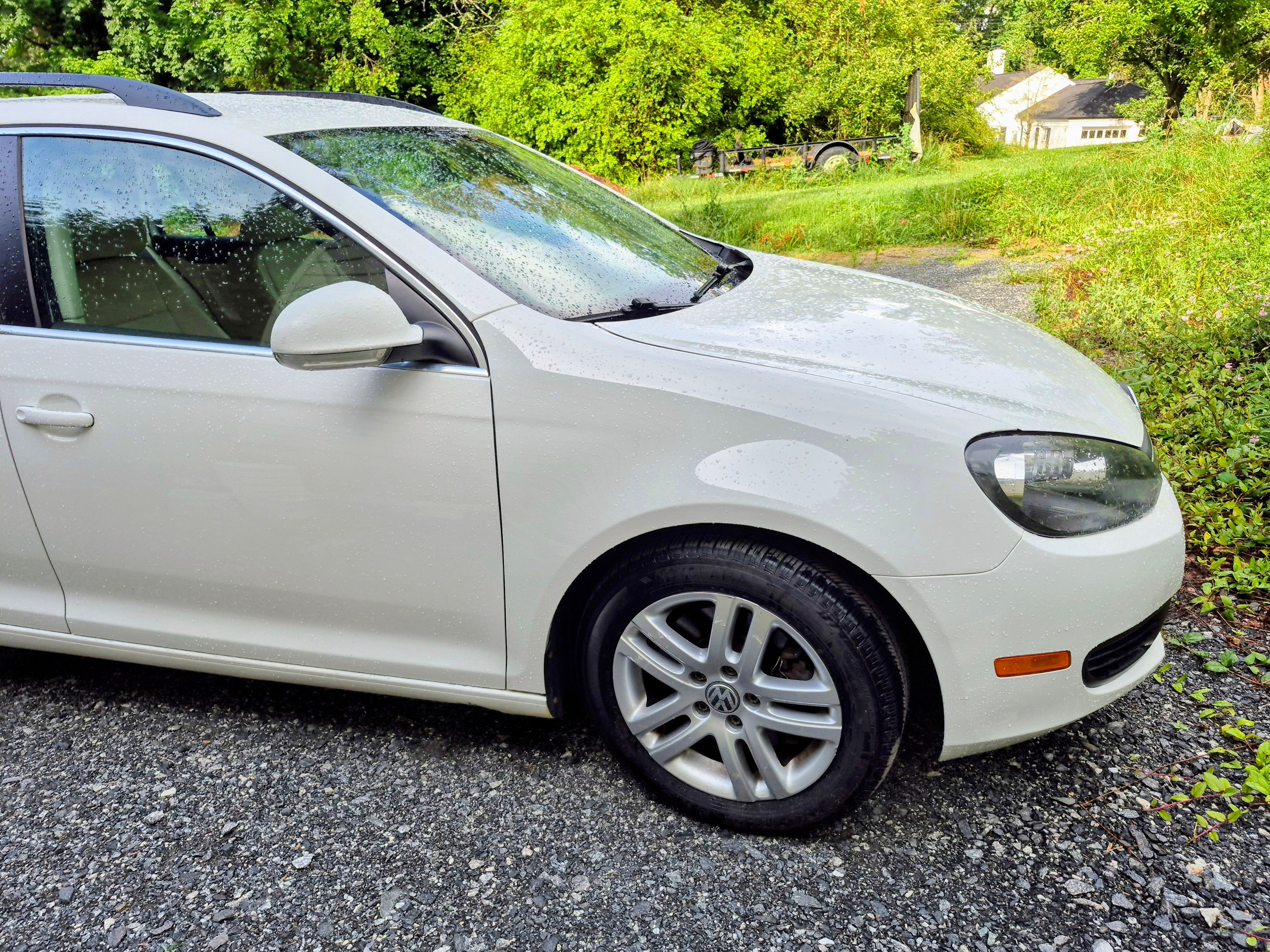 Used 2012 Volkswagen Jetta TDI FWD image 1