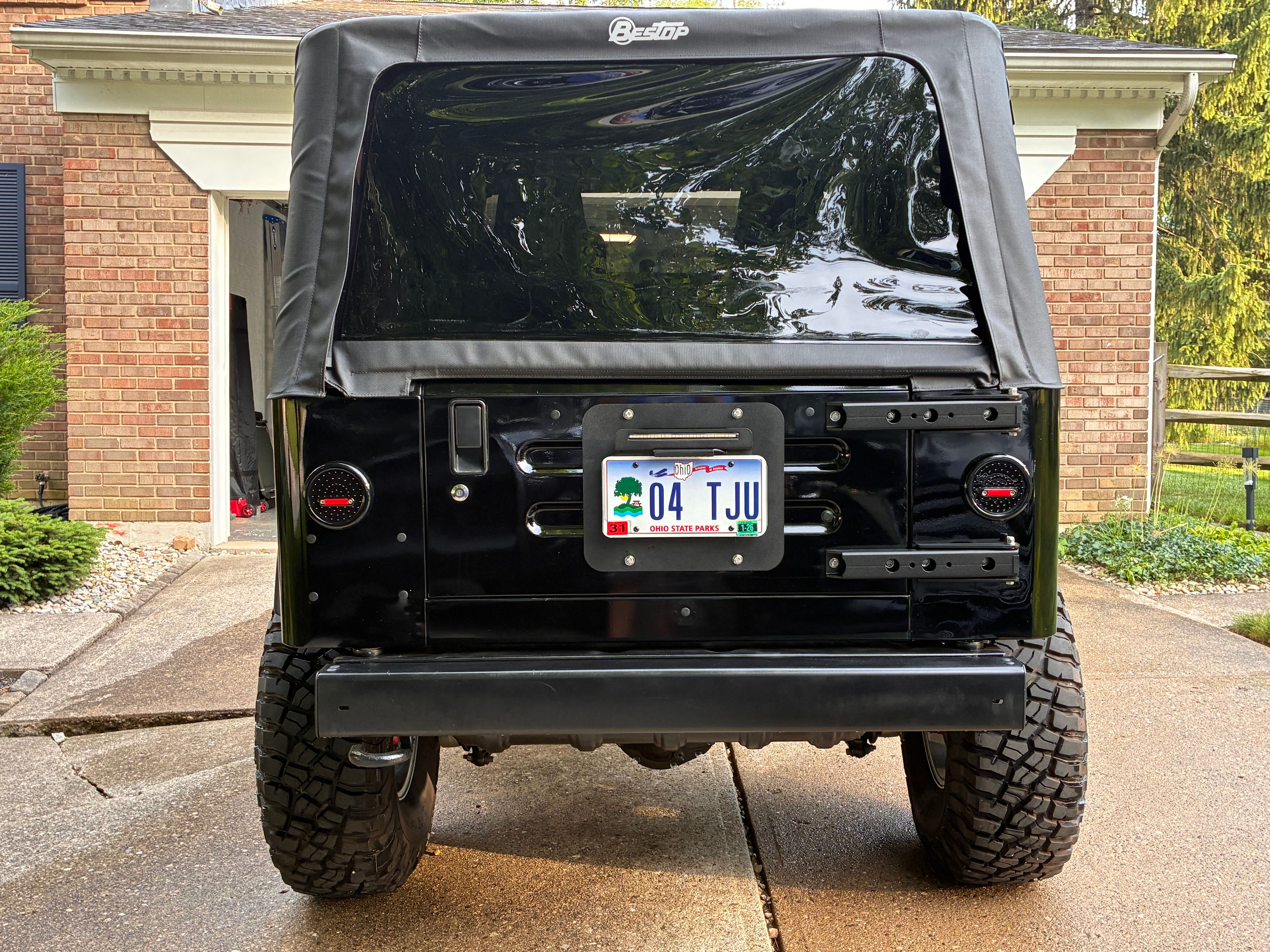 Used 2004 Jeep Wrangler 4WD image 8