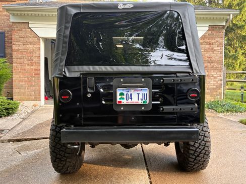 Used 2004 Jeep Wrangler 4WD image 6