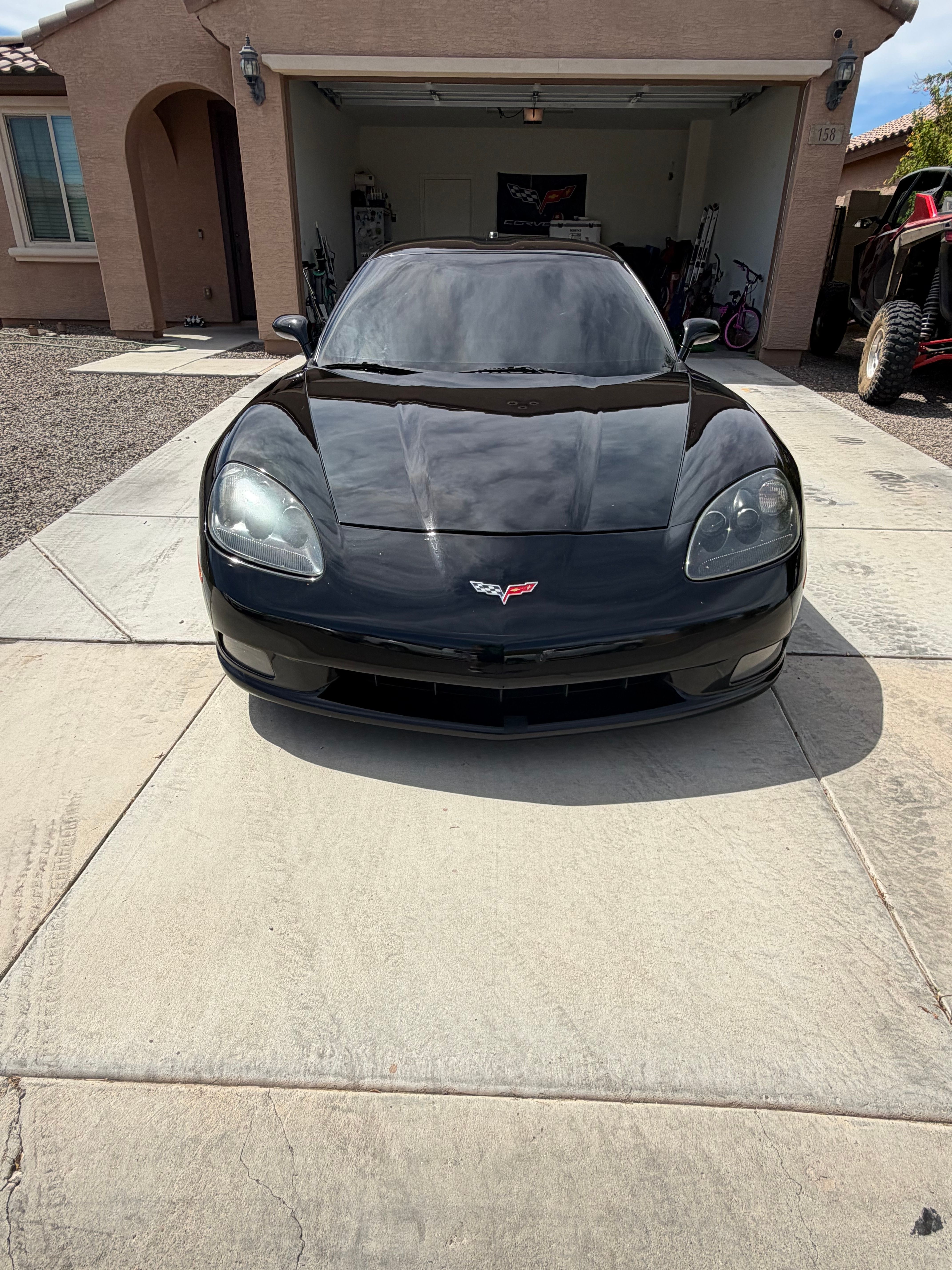 Used 2005 Chevrolet Corvette Coupe w/ Preferred Equipment Group RWD image 4