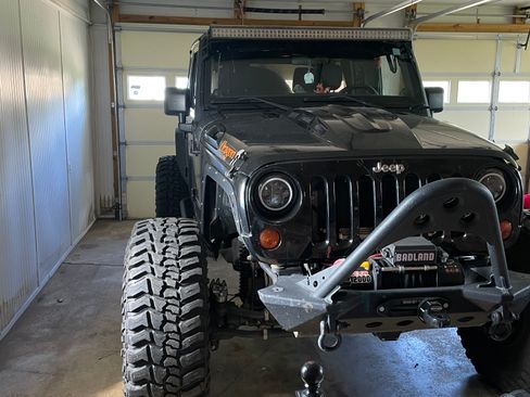 Used 2012 Jeep Wrangler Unlimited Rubicon image 1