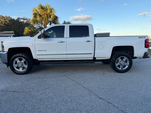 Used 2016 Chevrolet Silverado 2500 LTZ image 13