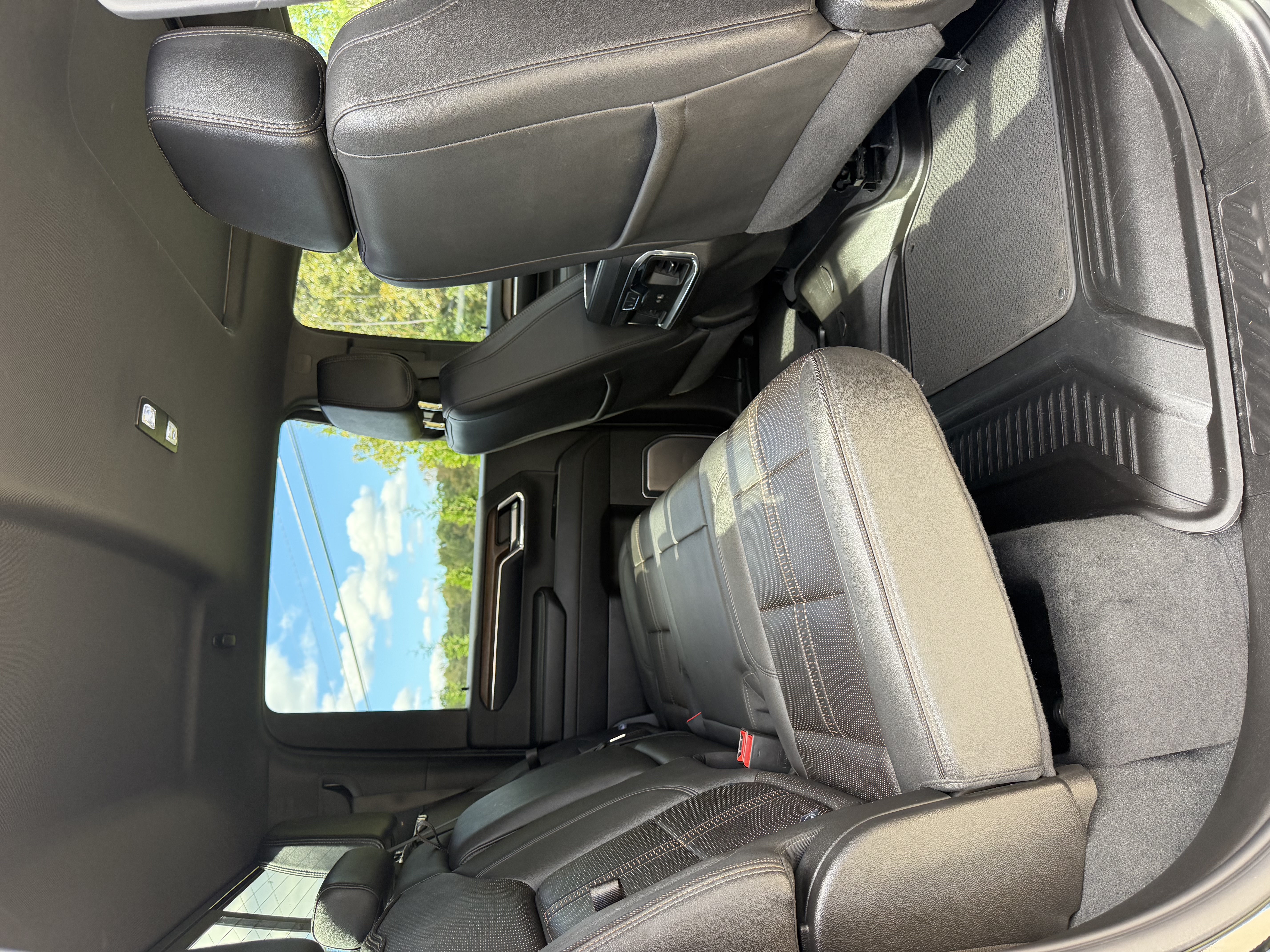 Used 2024 Chevrolet Silverado 3500 High Country w/ High Country Premium Package AWD/4WD image 19