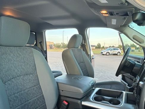 Used 2016 RAM 1500 Big Horn AWD/4WD image 19