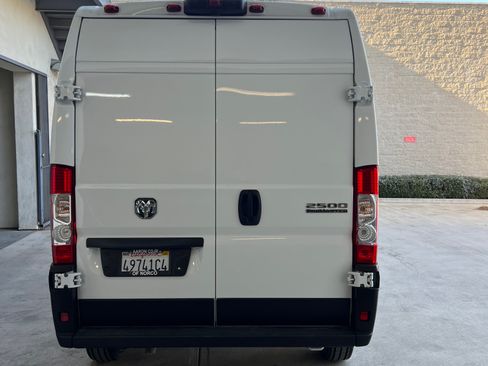 Used 2023 RAM ProMaster 2500 w/ Driver Convenience Group image 5