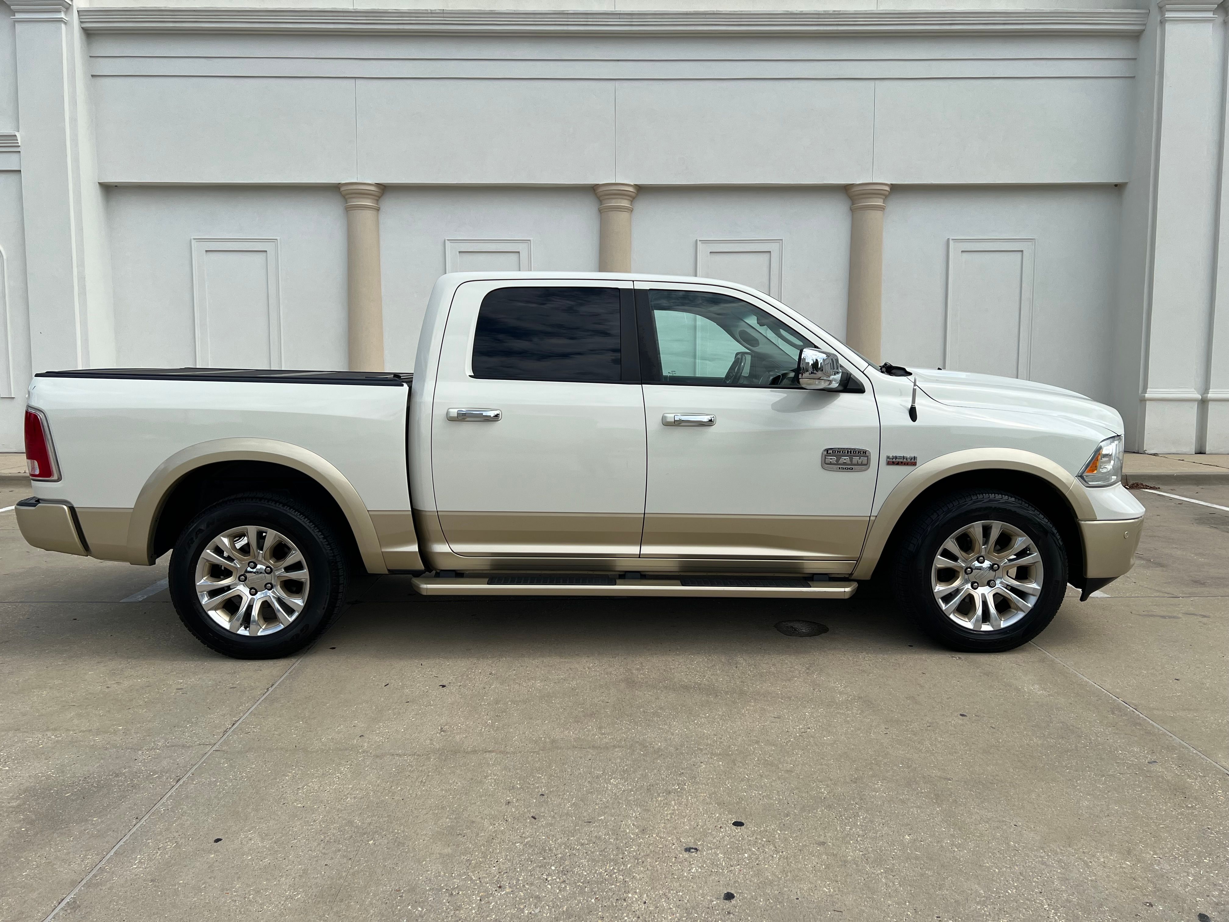 Used 2016 RAM 1500 Laramie Longhorn w/ Convenience Group AWD/4WD image 10