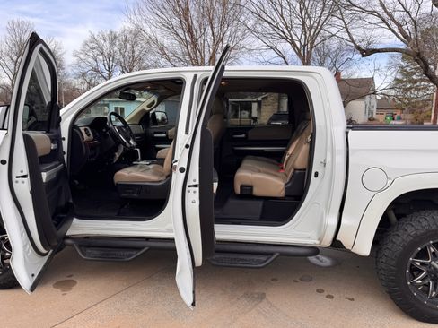 Used 2015 Toyota Tundra Limited image 11