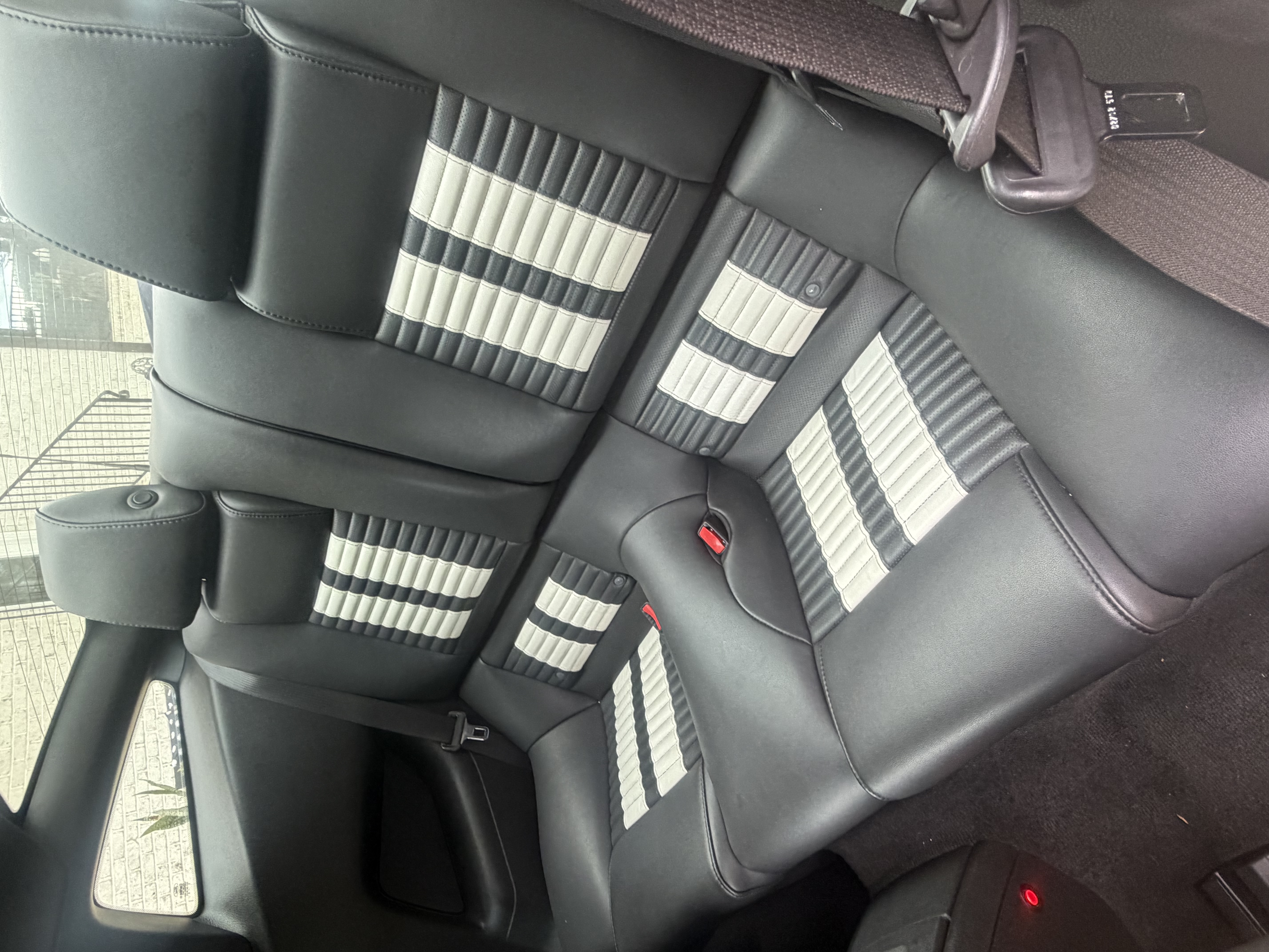 Used 2013 Ford Mustang Shelby GT500 w/ Electronics Pkg RWD image 10