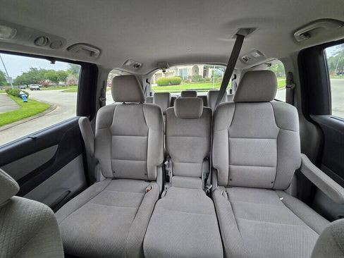 Used 2014 Honda Odyssey EX image 10