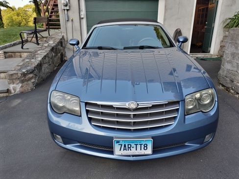 Used 2005 Chrysler Crossfire Limited image 4