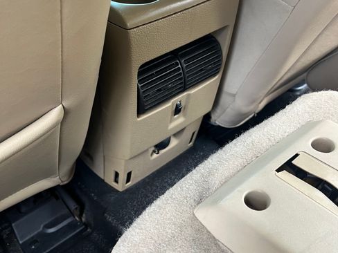 Used 2010 Ford Explorer Sport Trac Limited image 11