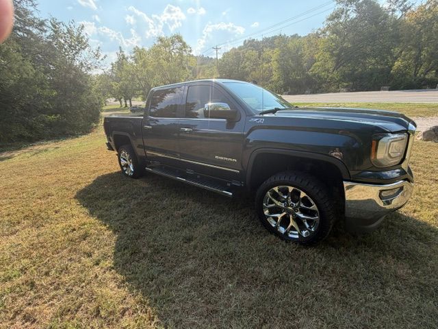 Used 2018 GMC Sierra 1500 SLT w/ SLT Premium Package AWD/4WD image 2