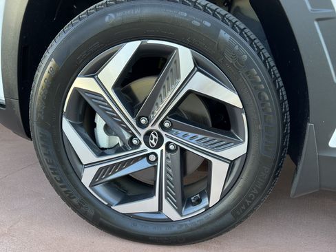 Used 2024 Hyundai Tucson Limited image 14