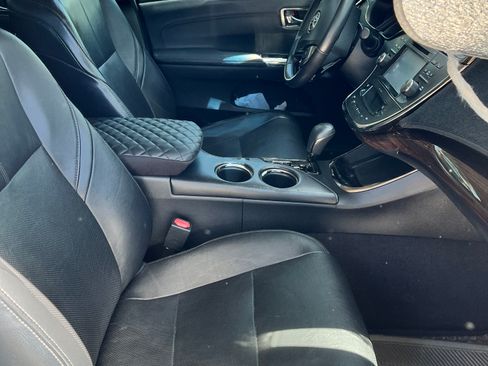 Used 2015 Toyota Avalon Limited image 9