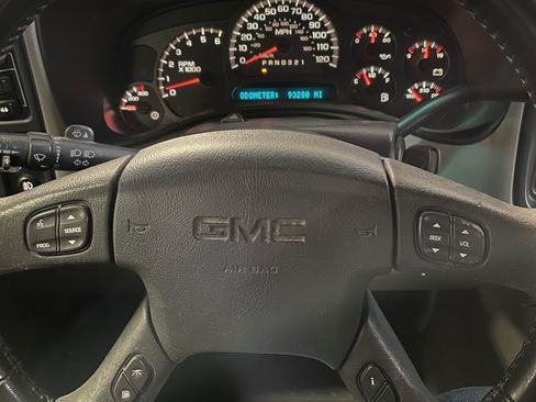 Used 2006 GMC Sierra 2500 SLT w/ Onstar Plus Package image 5