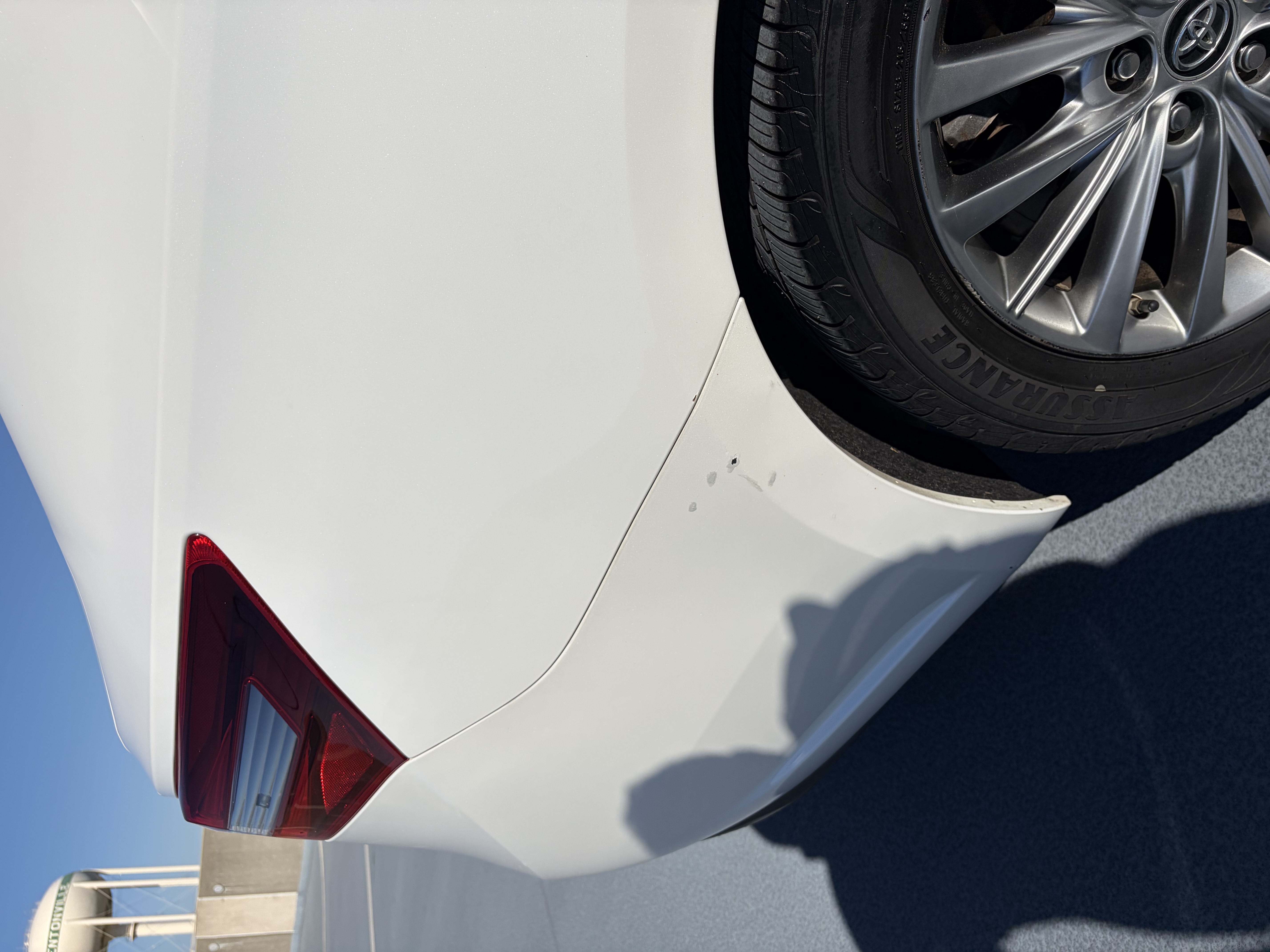 Used 2016 Toyota Avalon Limited w/ Toyota Safety Sense Package FWD image 23