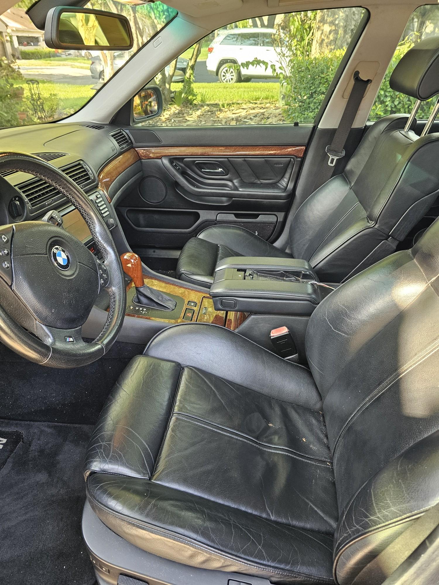 Used 2001 BMW 740i RWD image 6