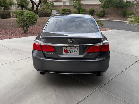 Used 2015 Honda Accord Sport image 4