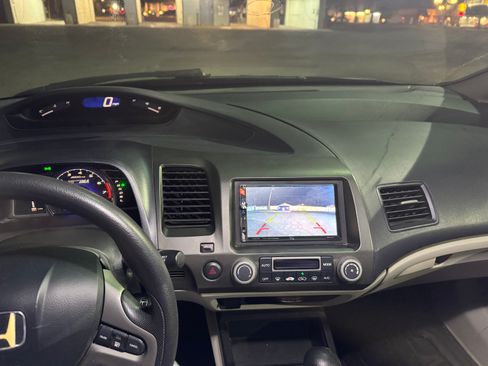 Used 2006 Honda Civic Hybrid Sedan 4D image 9