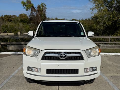 Used 2012 Toyota 4Runner SR5 image 2