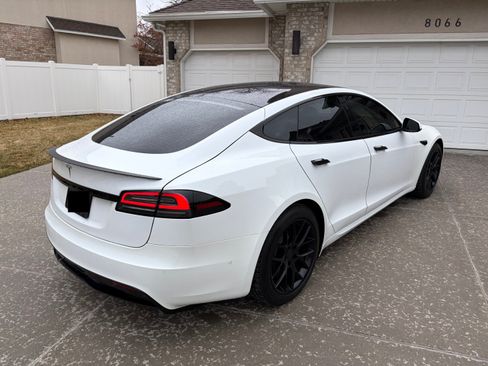 Used 2023 Tesla Model S Plaid image 5