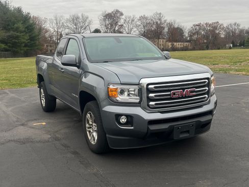 Used 2019 GMC Canyon SLE w/ SLE Convenience Package image 4